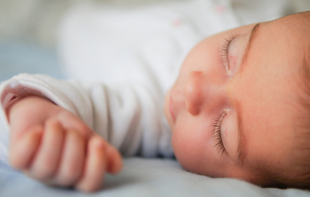 SUEÑO DEL RECIEN NACIDO